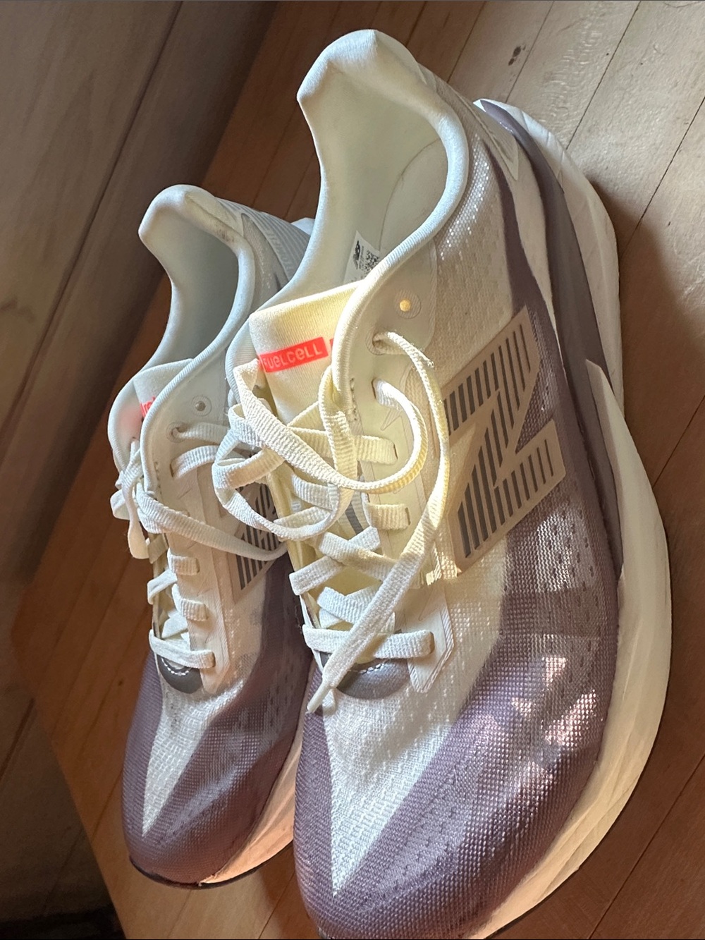 New Balqnce Women's White and Mauve Athletic Running Shoes